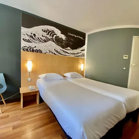 Отель Ibis Cannes Sartoux Piscine Parking Gratuit 3*