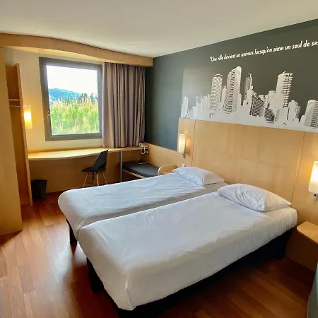 Отель Ibis Cannes Sartoux Piscine Parking Gratuit 3*