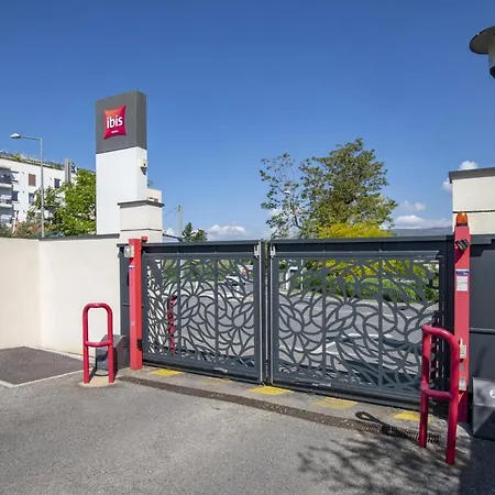 Ibis Cannes Sartoux Piscine Parking Gratuit Отель 3*