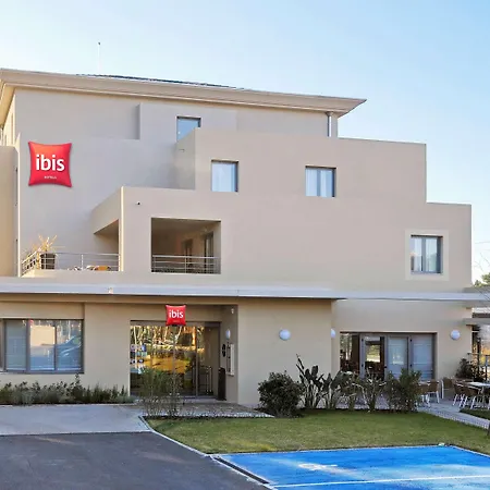 Отель Ibis Cannes Sartoux Piscine Parking Gratuit